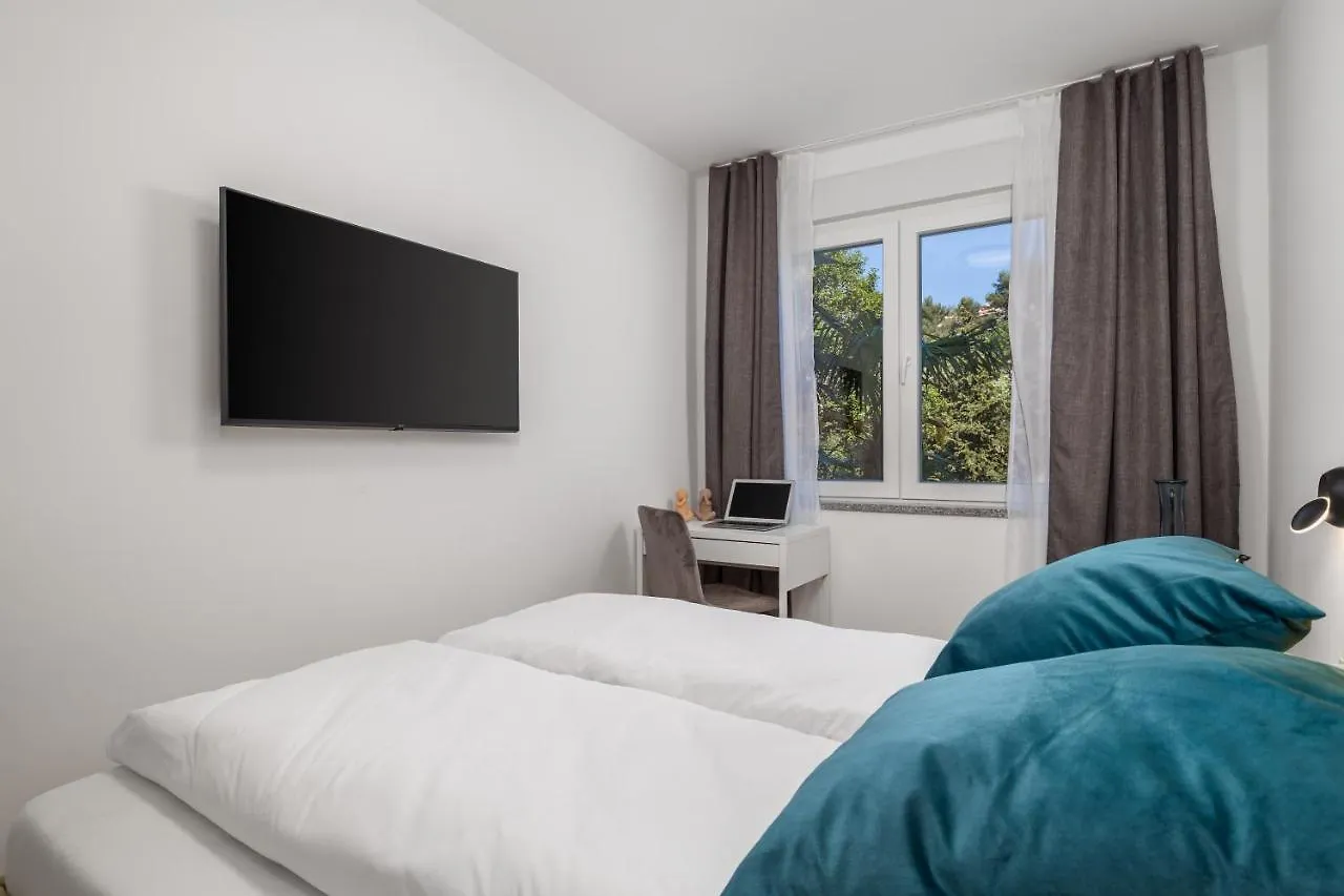 Modern Apartment Di Piu With Free 20M2 Garage Parking