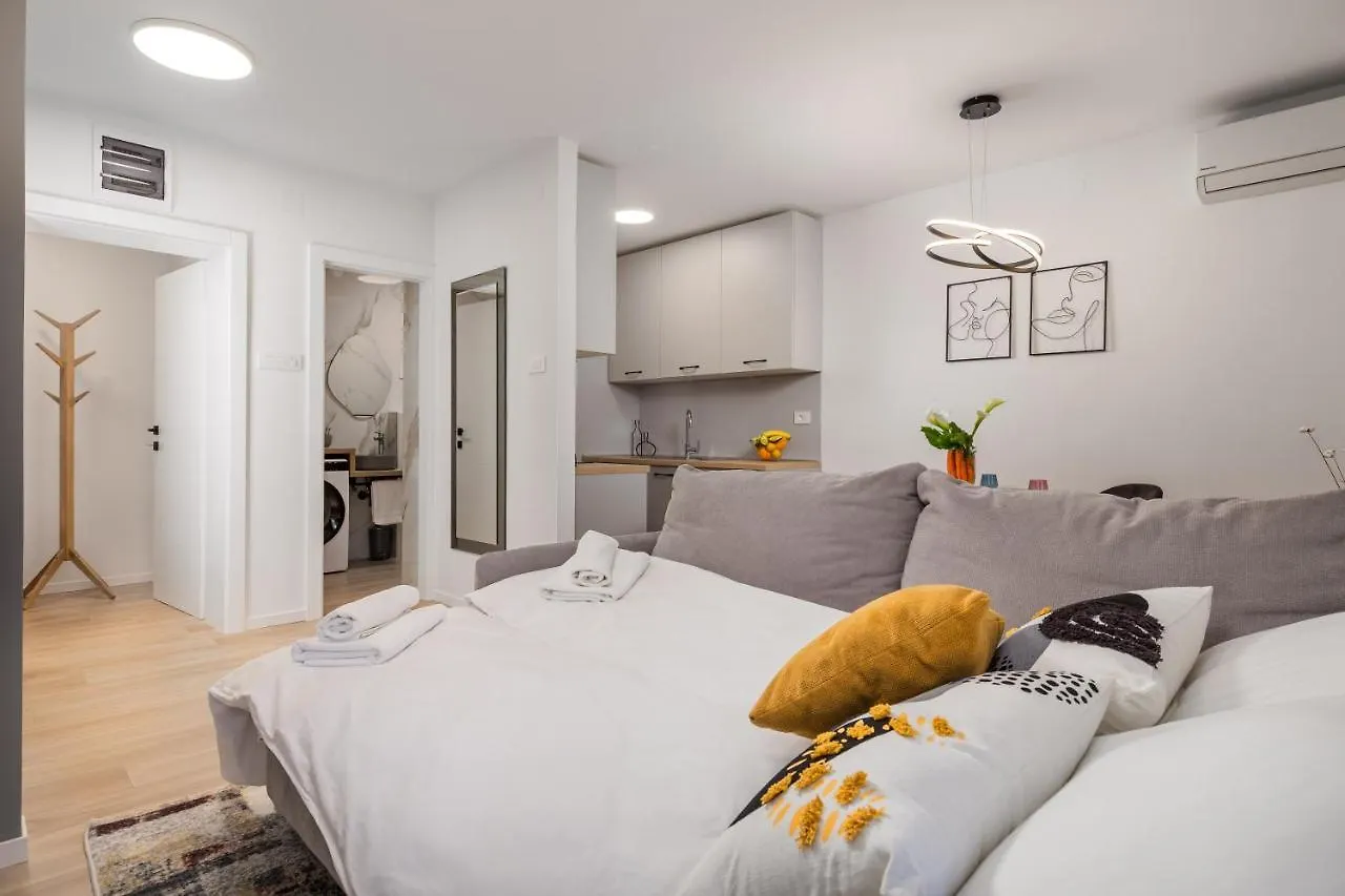 Modern Apartment Di Piu With Free 20M2 Garage Parking 0*, Rijeka Croatia